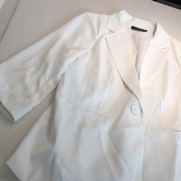 White blazer - Picture 2 of 3